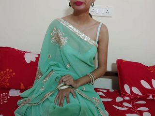 Saara Bhabhi: सौतेली मम्मी ने स्पष्ट हिंदी ऑडियो रोलप्ले के साथ बड़े लंड के साथ पढ़ाई करते हुए अपने सौतेले बेटे को चोदा