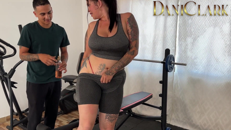 DaniClark: L'allenatore Torna E Fa Le Sue Cose