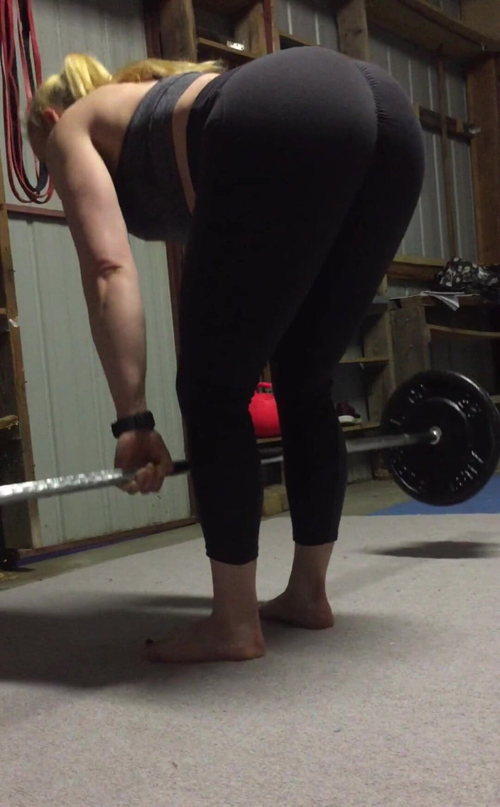 Michellexm: Nena de entrenamiento y su culo muscular duro - parte 13