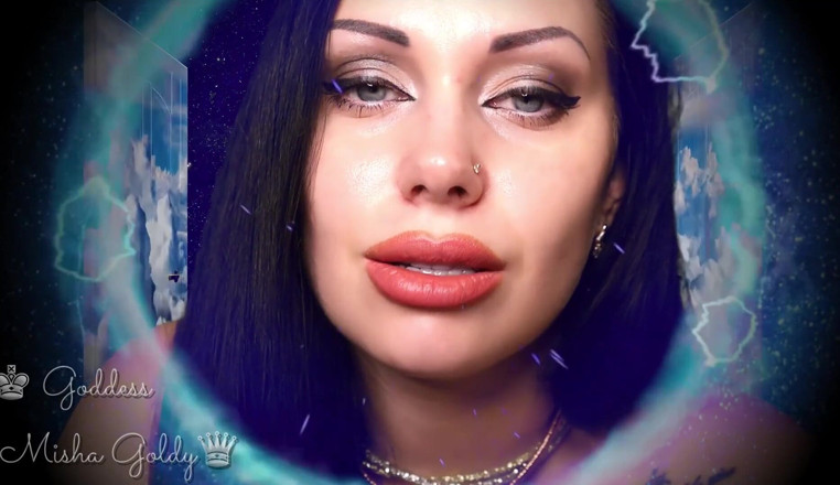 Goddess Misha Goldy: Тебе нужен зрительный контакт со мной, когда ты подрачиваешь и делаешь все, что я хочу!