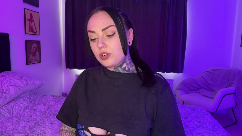 Miss Valentina: Ștergeți informațiile