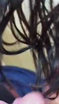 Latina Smokin Bianca Dagger dikongkek oleh Lee Stone yang memancut seluruh mukanya yang cantik