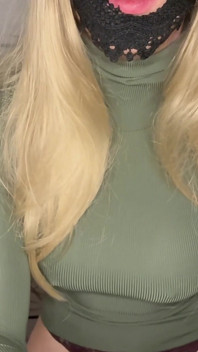 자지를 빠는 겸둥이 금발 십대 펨보이