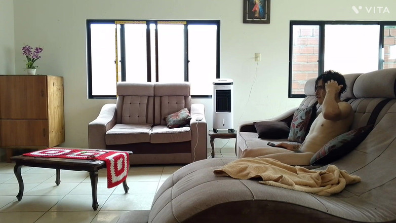 Kamila6922: Mengongkek adik tiri saya apabila tiada sesiapa di sana coklat...