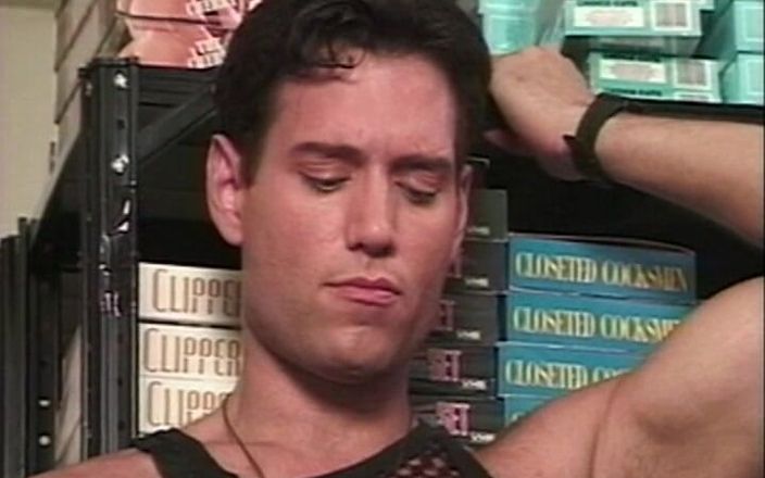 Gay 90's Vintage Porn: Homens sensuais em movimento # 7