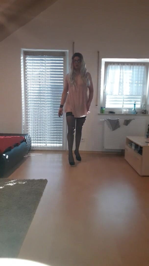 Julia CD: Sexy lingerie crossdresser teen