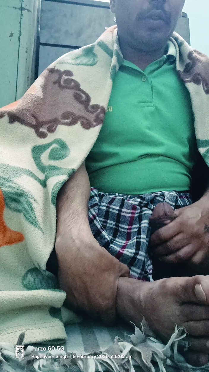 Rajasthani-old-lover: Ufficiale di polizia indiano uomo dell'esercito Desi man