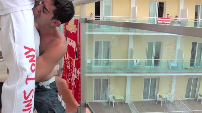 FRENCH PORNSTARS FUCKERS: Bữa tiệc tình dục của Treese trong khách sạn