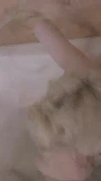 Film z wanną z Udziałem Emily Addison