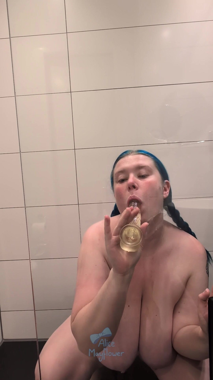 Alice_Mayflower_Scottish: Shower Fuck N Suck- Solo Girl