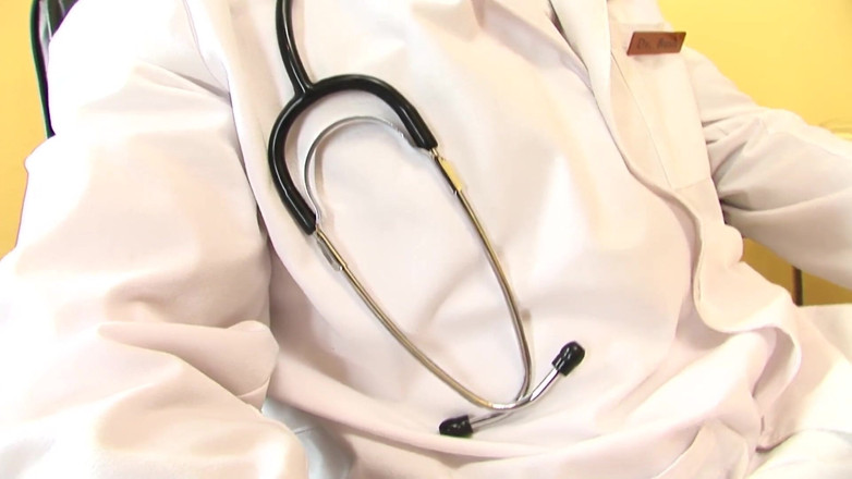 Miami Reality: Big Tit Blonde LEIGH LIVINGSTON Fucks Her Doctor