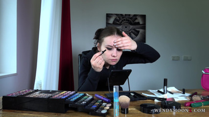 WWMAMM: Wendy Moon prepares the make for her performance