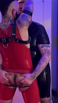 Hairy Latex Make Out