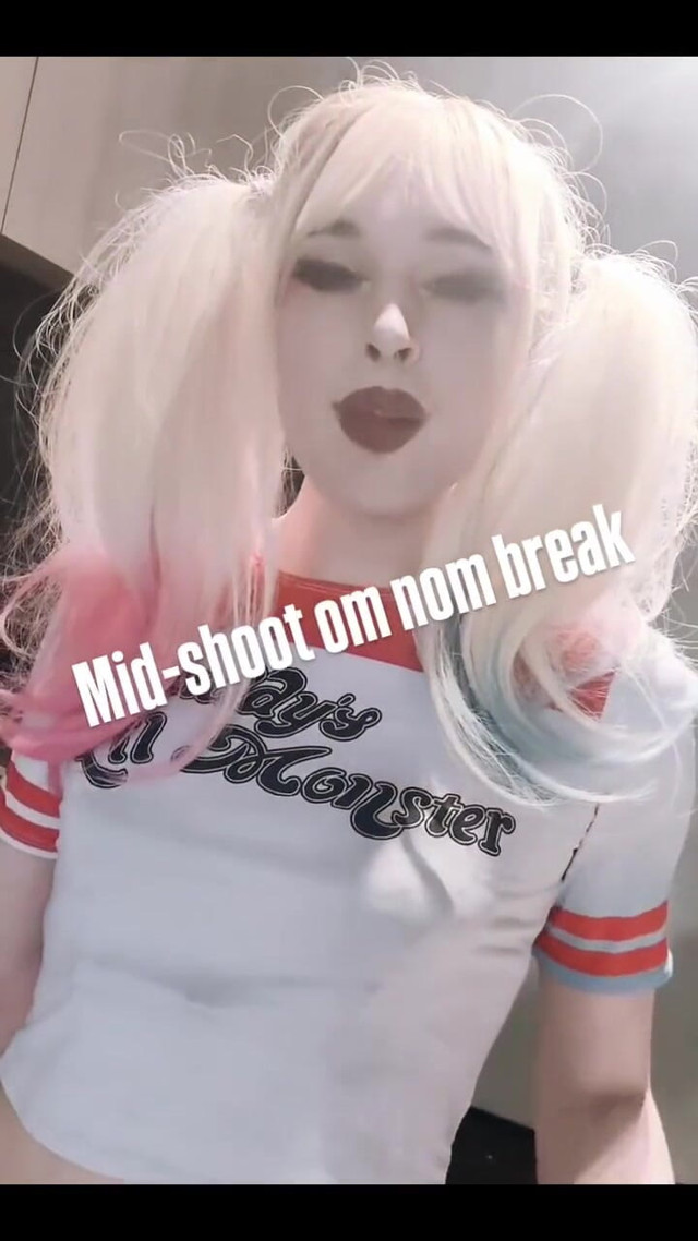 Bts. After I Suck a Dildo I Always Feel Peckish (AugustHarper)