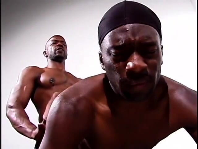 Gays Case: Kinky masseur spreads chocolate sauce all over hot black stud