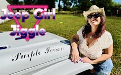 Jeep Girl Jiggle