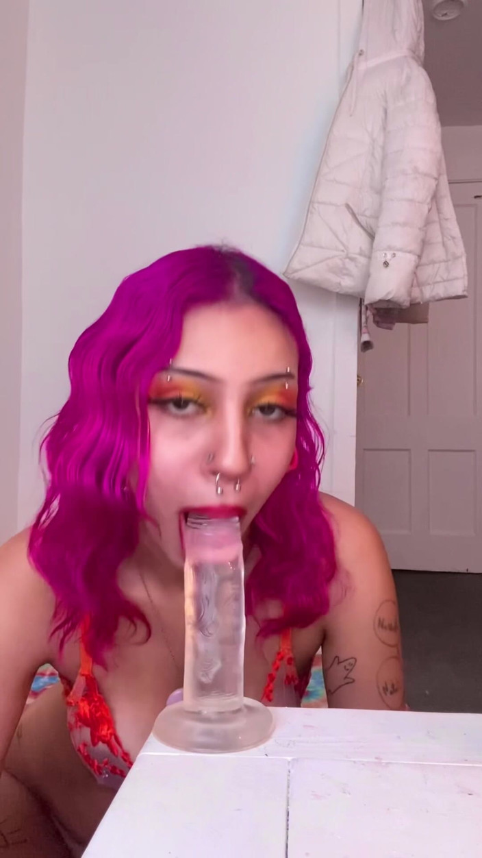 Nali Marie: Petite Alternative 18 Year Old Sloppy Dildo Sucking Eye Contact