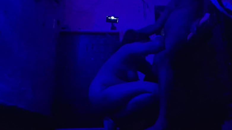 Busty Banuu: Indyjski Desi przyrodnia siostra w prawie hardcore jebanie sex filmy