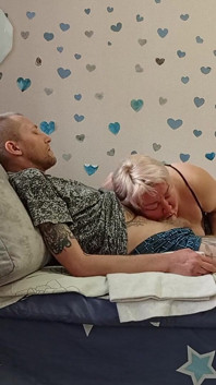 Obciąganie przed wytryskiem z macochy