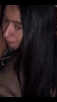 Langsamer und leidenschaftlicher creampie einer jungen latina