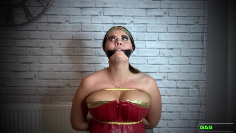 Gag Attack: Terri - WW trong nô lệ