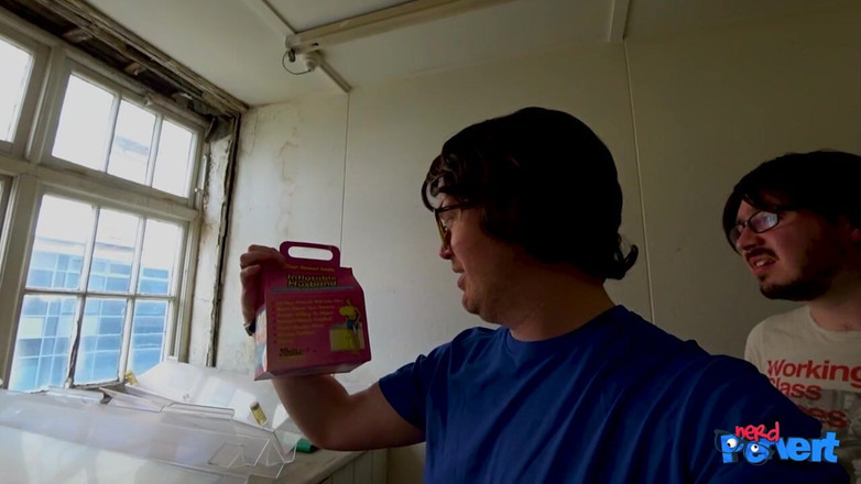 Nerd Pervert: April Doll двойное белое Рождество