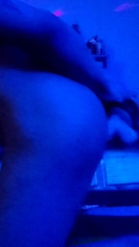 Its a Vibe! Jimmyzdick Finds a Back Massager and a Dildo??