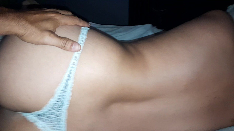 Karely Ruiz: Гаряча кицька моєї справжньої падчерки