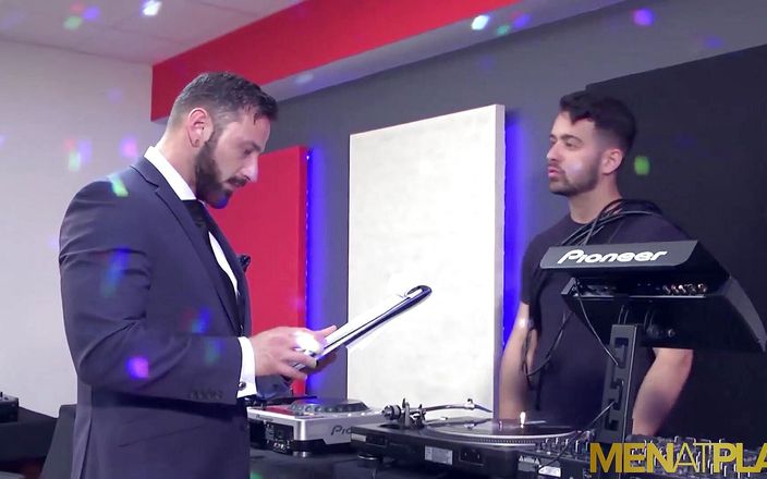 Menat Play: MENATPLAY - लैटिना Robbie rojo की Antonio चमत्कार द्वारा गांड चुदाई