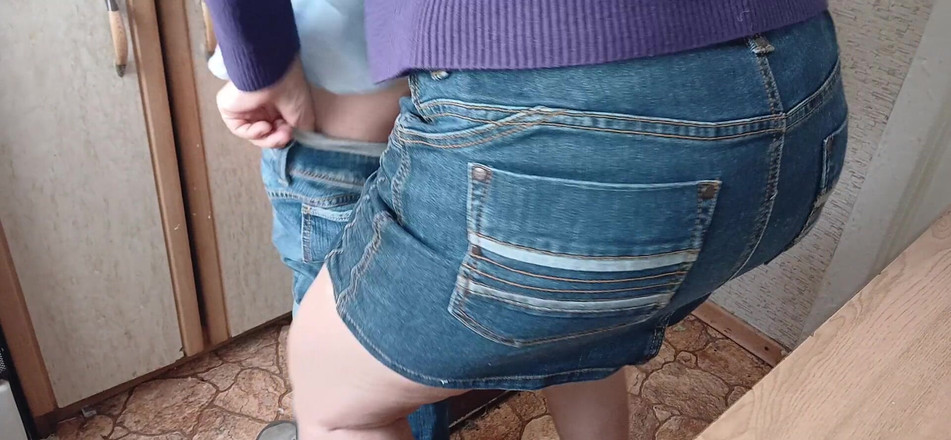 Lesbian-candys: 我对我的继妹和继母的性爱撸管