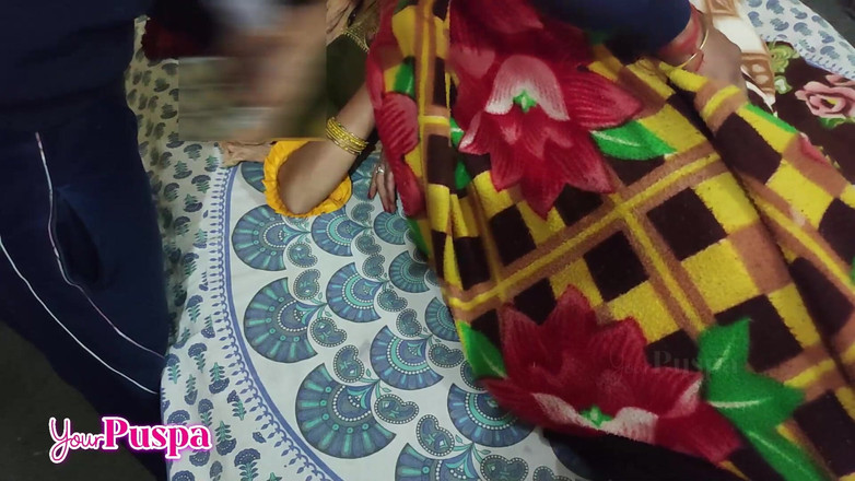 Your Puspa: Padrasto sexo com sua enteada indiana