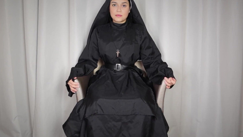 Sweetieluna: Horny Nun Worships Big Black Cock