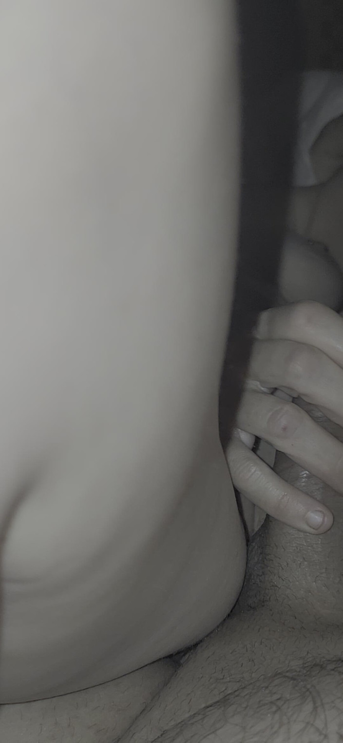2nakedneighbors: Babysitter wollte schwanz zur bezahlung