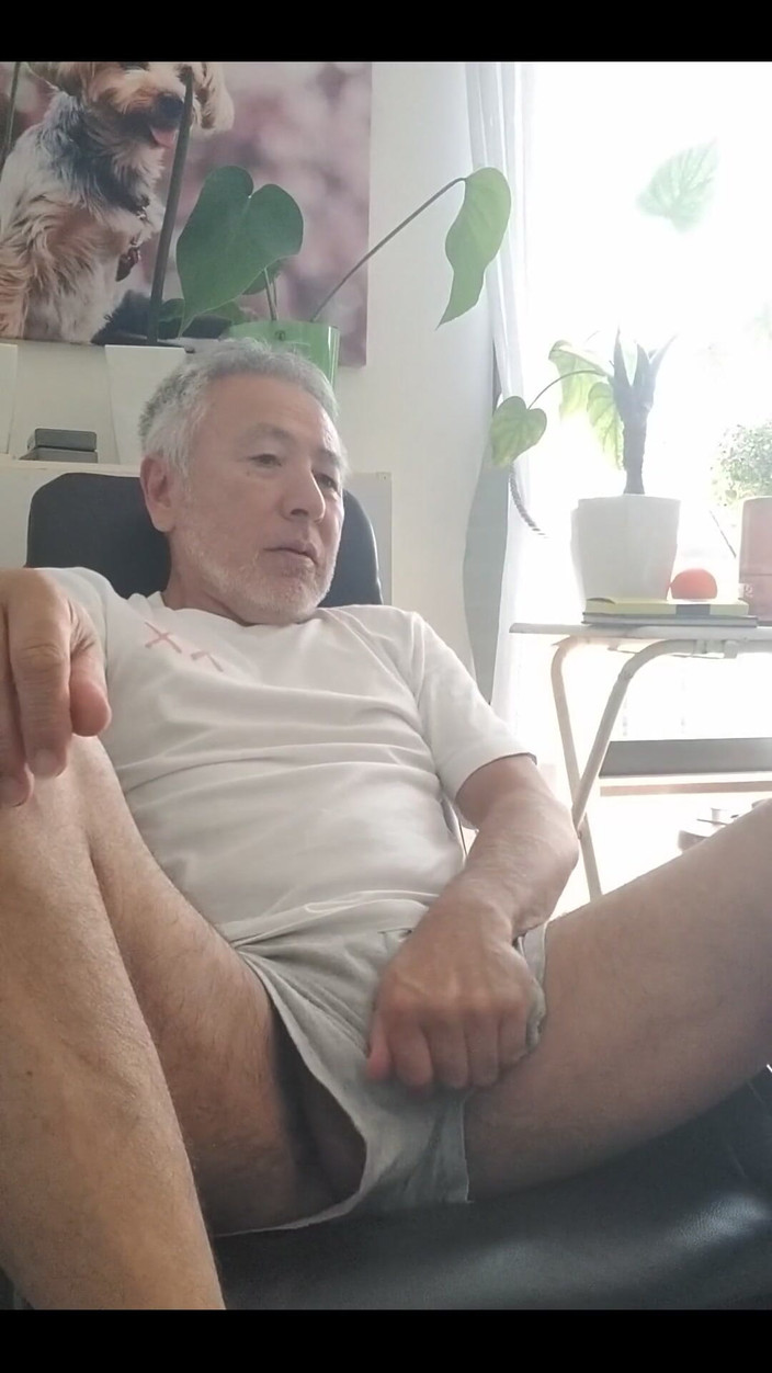 Japanese daddy: Sudut yang berbeda