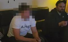 Ich hole meinen heterosexuellen freund aus dem club ab und wir hängen zusammen
