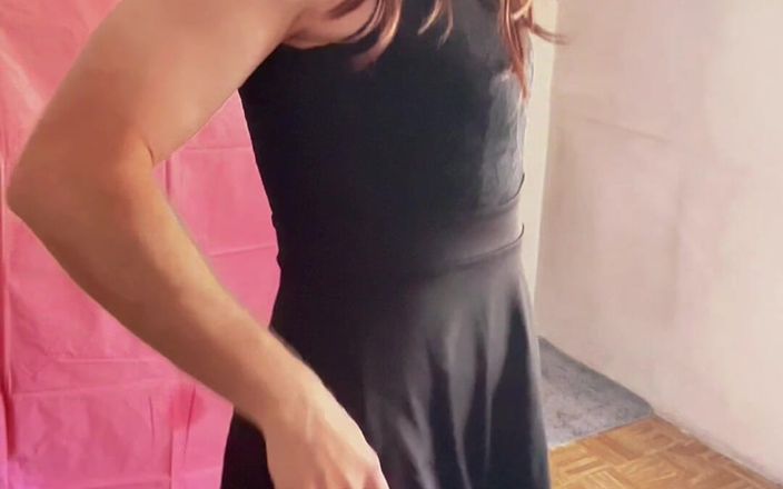 Laura Luiscz: Little Crossdresser Show Number 2