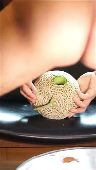 Fuck Melon in Hotel.