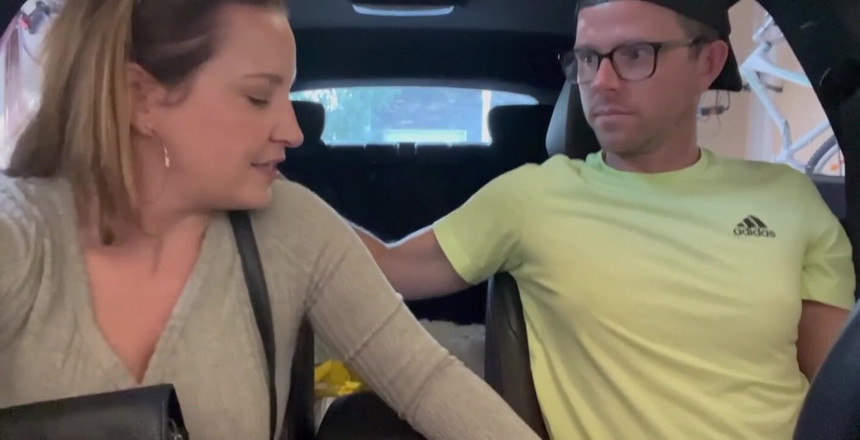 Avril Showers: Ser fodida com força no carro, com um final de...