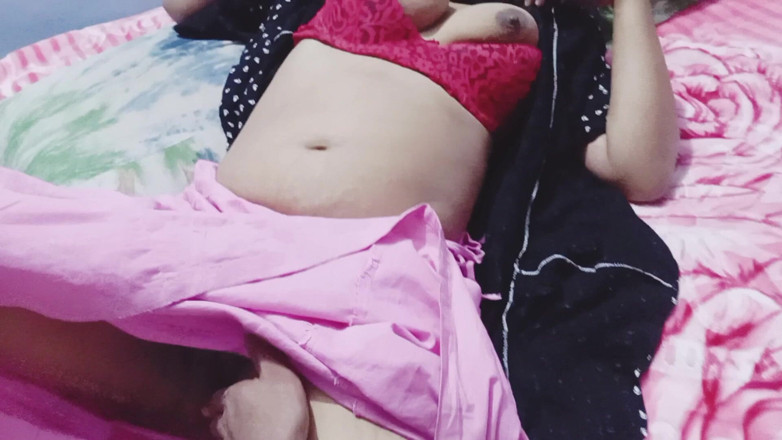 Sumahomesex: Bhabhi panas Deshi India yang cantik berkongkek keras.