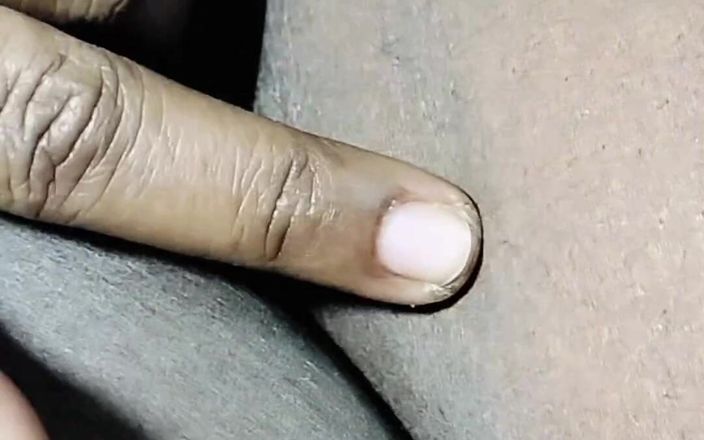 Busty WifeNo1: Moje žena sdílí prstění při skutečném hovoru