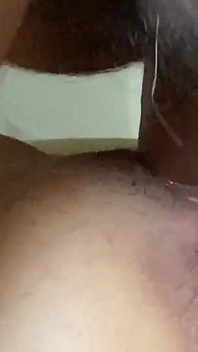 내 정액을 참을 수 없는 기계처럼 나를 따먹는 아침 보지 질싸