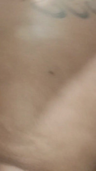 Hubený, sebevědomý a pojídající BBW
