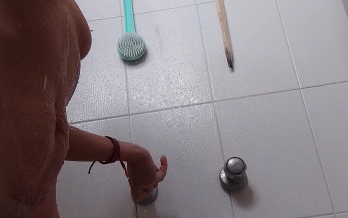 Yue Darko: Chica pelirroja es sumisa y folla para ti en cámara