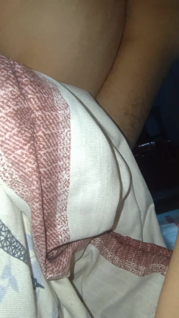 Ionut899: Stanco dal patrigno del lavoro mi scopa e andiamo dentro...