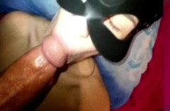 Sexsilady: Ağzına büyük bir yarak alıyor