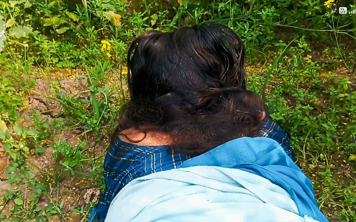 Desistepsis: Meri Bhabhi Roj Khet Mein Bulakar Mujhse Chudwati Hai indické...