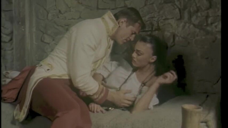 pornitaliangraffiti: This MILF's Desire for Cock Does Not Subside in Prison