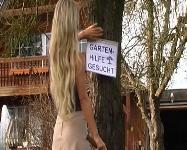 Porno Cloud: Naughty Slut