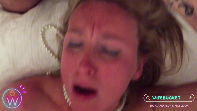 Wifebucket: Honey, Dinner Is Served - Invite Your Friend Over!