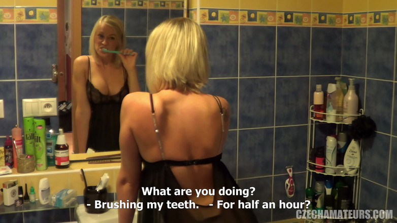 CzechAmateurs: Amateurs tchèques 86 blonde perverse à forte poitrine